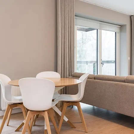 Woodward Square Apartment