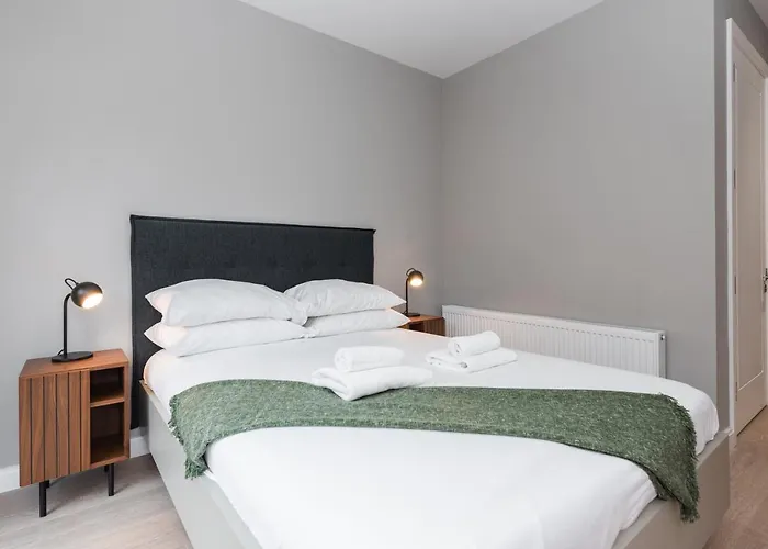 Woodward Square * Dublin