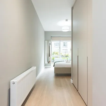 Woodward Square Апартаменты